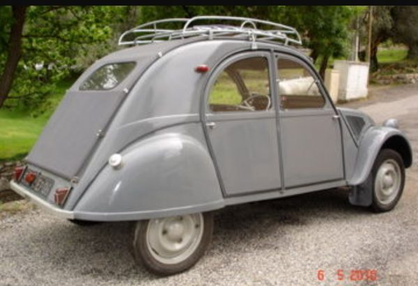 oldtimer imperial citroen 2 CV - eend