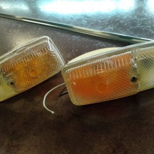 Set nette Peugeot 204 knipperlichten