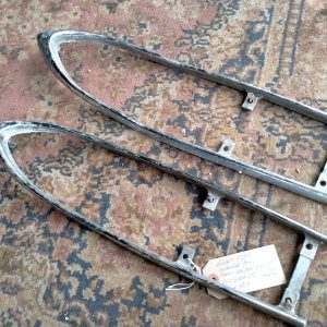 Morris Oxford series Six - Lucas L704 achterlicht frames