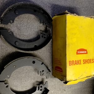 Set remschoen Peugeot 504 voorzijde