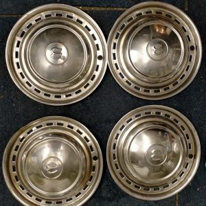 4 wieldoppen Wolseley six - 6 - 18/85