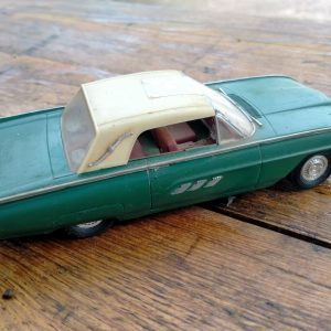 Ford Thunderbird 1:24