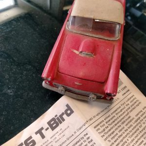 Thunderbird '56 1:24 T-Bird