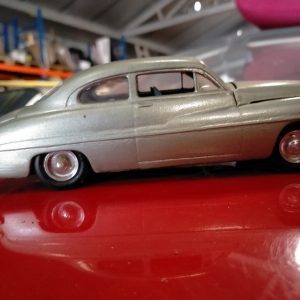 Mercury Eight Coupé 1:24