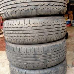 4 mud & snow banden 235-70-16 inch