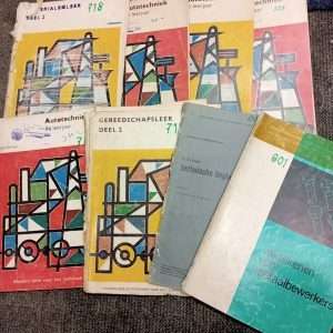 Autotechniek leerboeken jaren 70