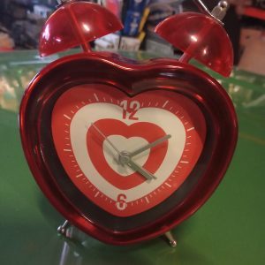 Retro hartjes wekker ✅