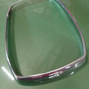 Mercedes W114 - W115 chrome koplamp rand