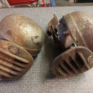 Set Hella Fanfare klaxons origineel