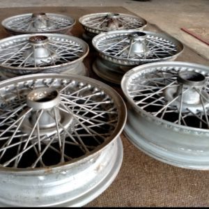 Nette gebruikte spaakvelgen  15 inch J4 - 48 spaaks