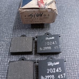 Citroen GS remblok achter <--- 1972