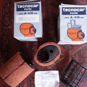 2 luchtfilters met huis Peugeot 104 Citroen Visa