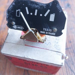 Peugeot 504 brandstofmeter Veglia