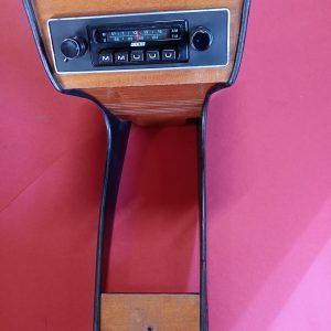 Radioconsole Fiat 128 Coupé met FM radio en speaker