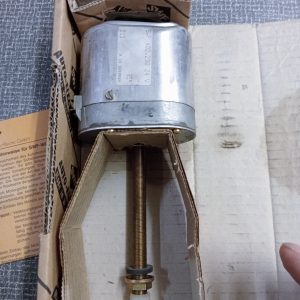 SWF 402.230 ruitenwisser motor 24V NOS