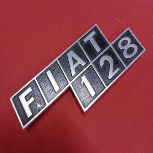 Fiat 128 embleem