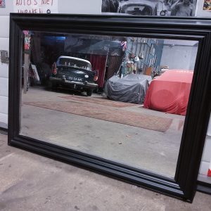 Spiegel in houten lijst 108x78 cm