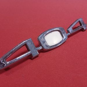 Peugeot 404 embleem met motorkap plaatje